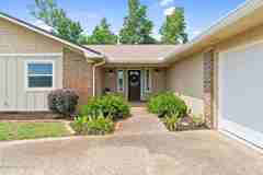 136 Derby Woods Dr - Photo 1 of 1