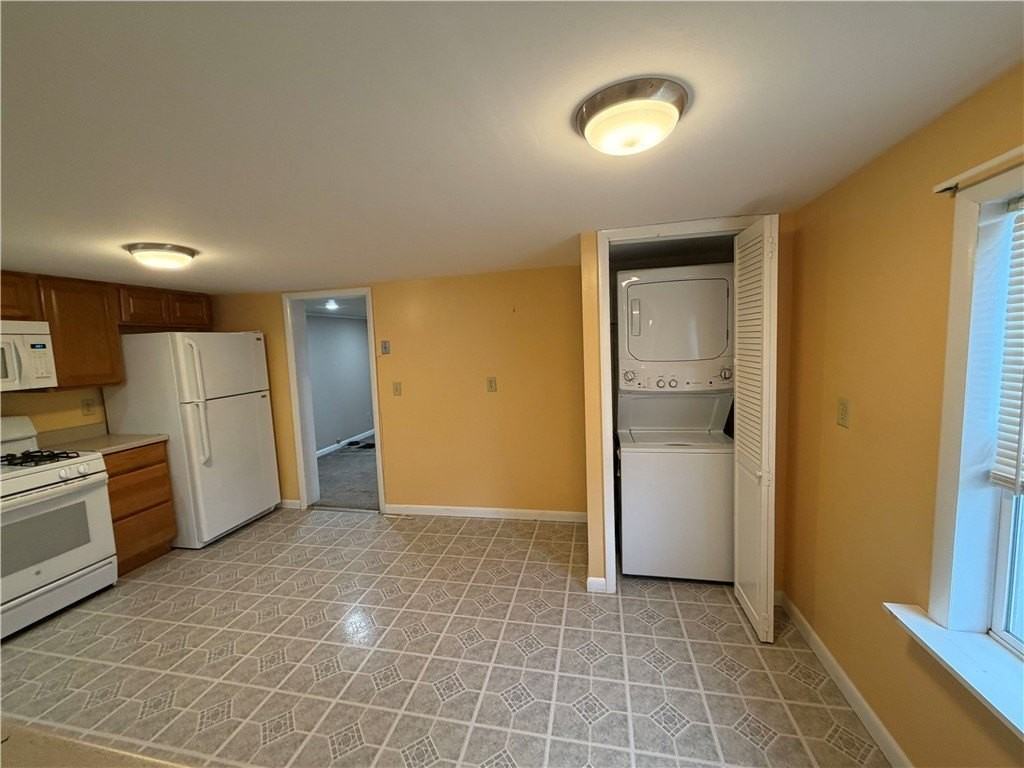 24 Maynard St Apt 101 - Photo 7 of 16