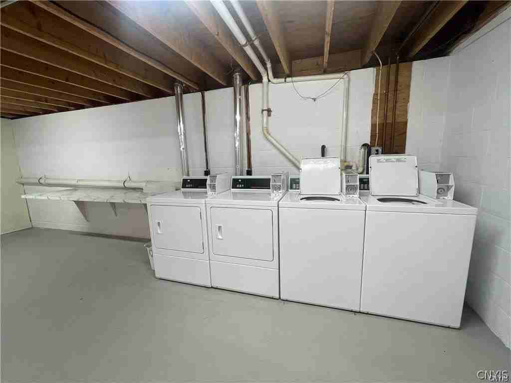 144 Clinton Ave - Photo 5 of 5