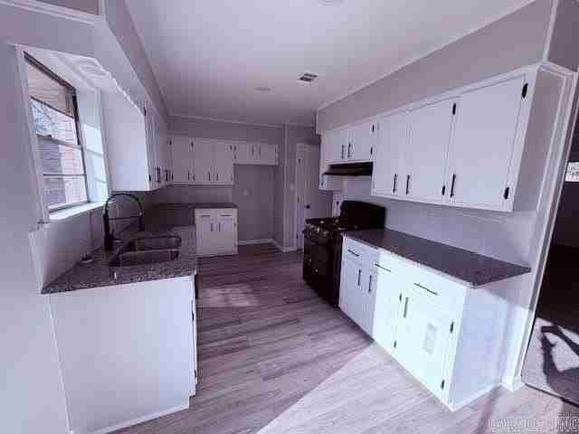 700 Barnes St - Photo 6 of 23