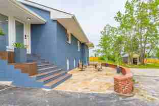 8011 Shallowford Rd - Photo 1 of 1