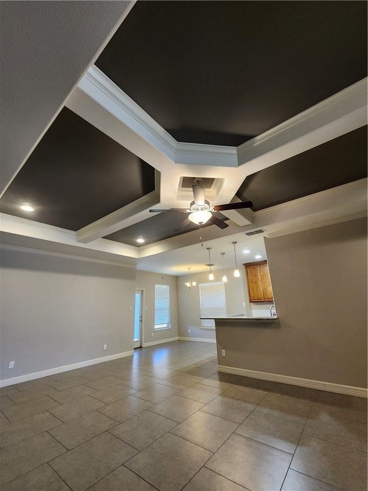 2221 Crystal Bay Dr - Photo 3 of 12