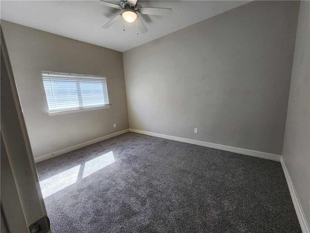 2221 Crystal Bay Dr - Photo 6 of 12