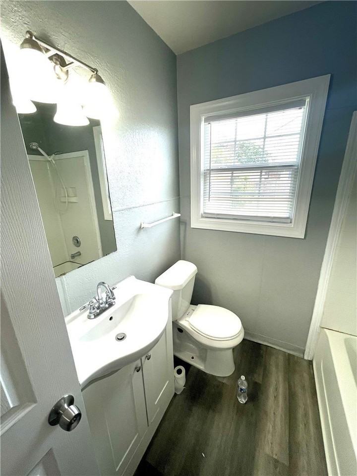 1646 Green Grove Dr - Photo 7 of 13