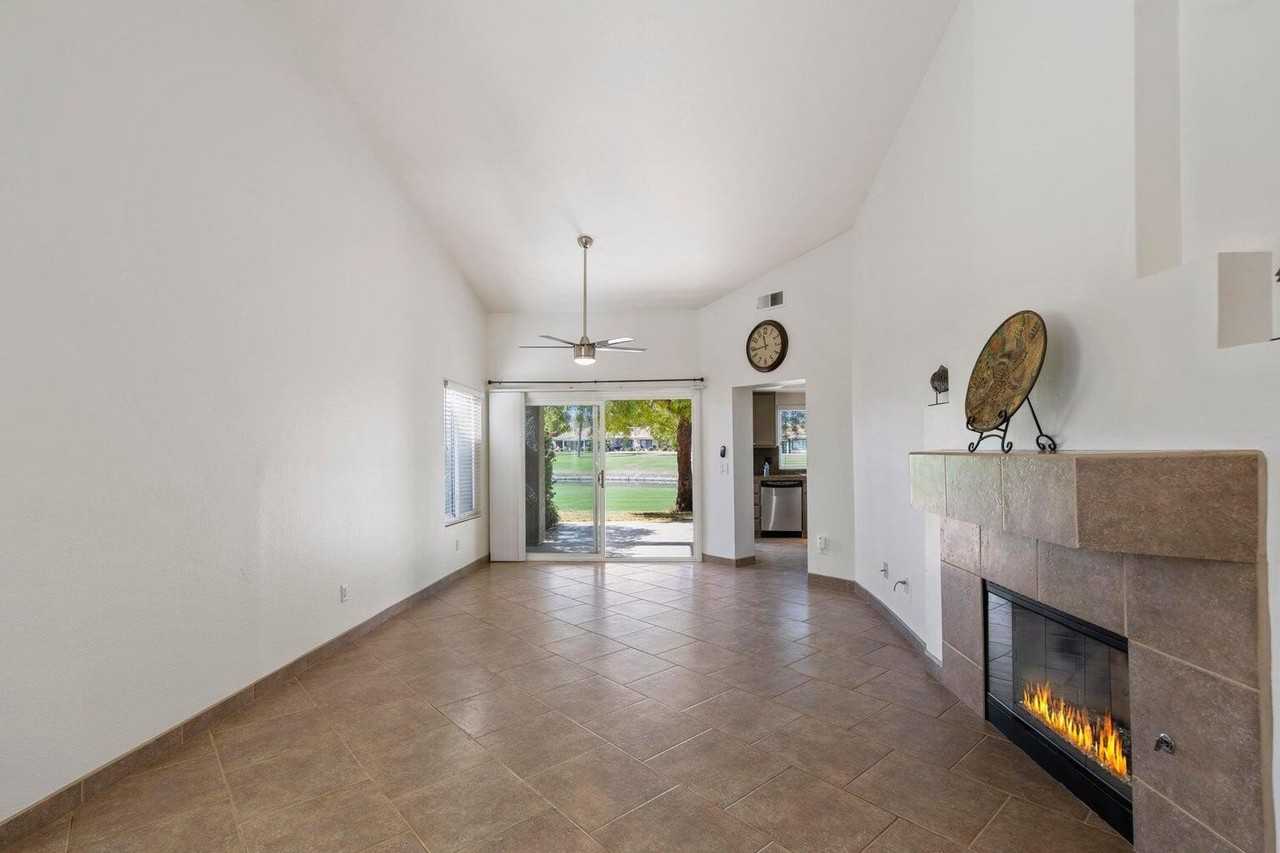 41968 Preston Trl - Photo 4 of 17