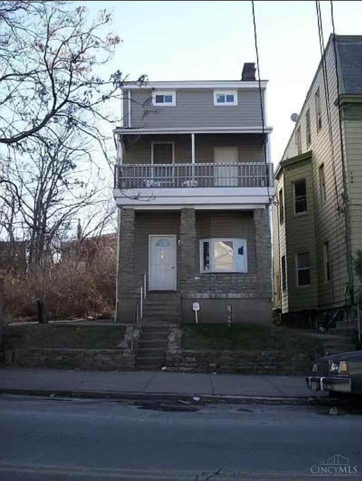 241 E University Ave - Photo 2 of 11