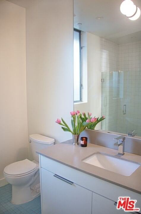 4826 Franklin Ave Apt 2 - Photo 7 of 11