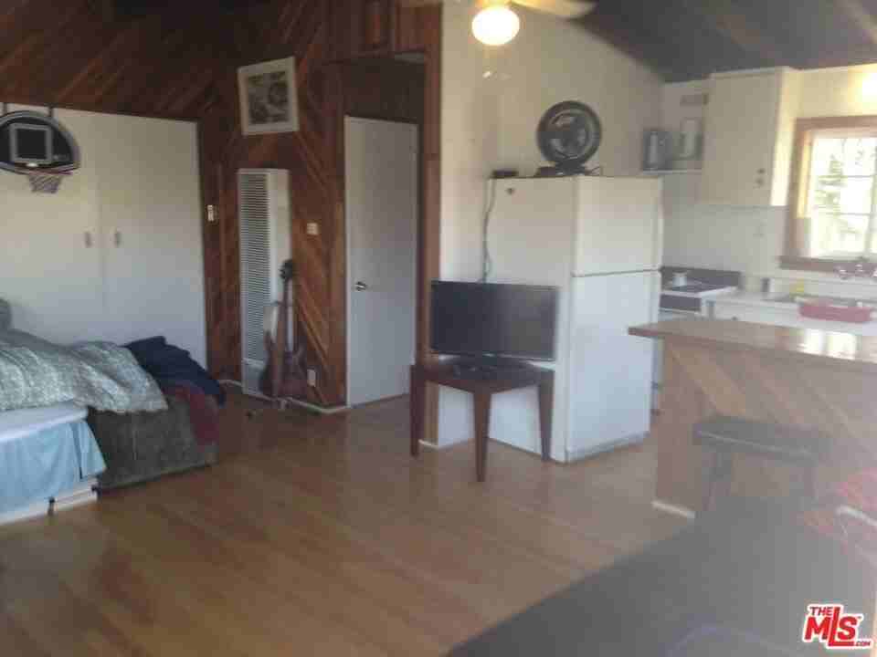 22844 Pacific Coast Hwy Apt 2 - Photo 6 of 7