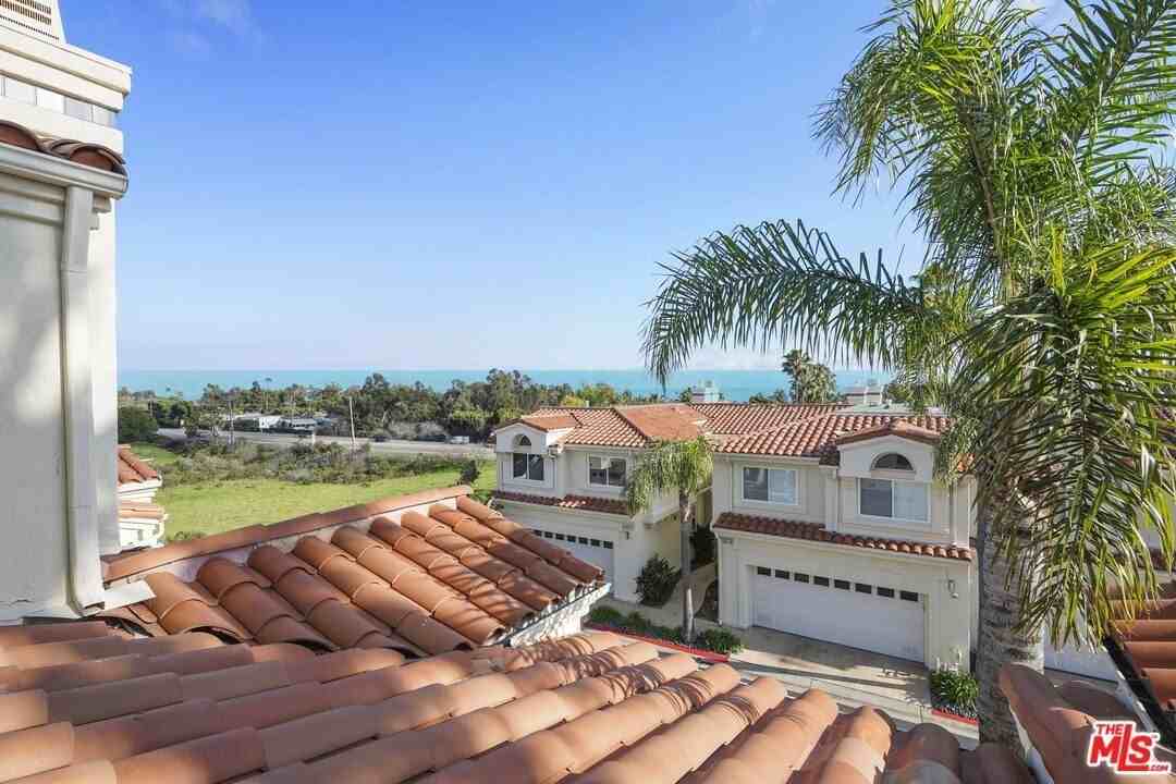 6457 Zuma View Pl Unit 139 - Photo 3 of 30