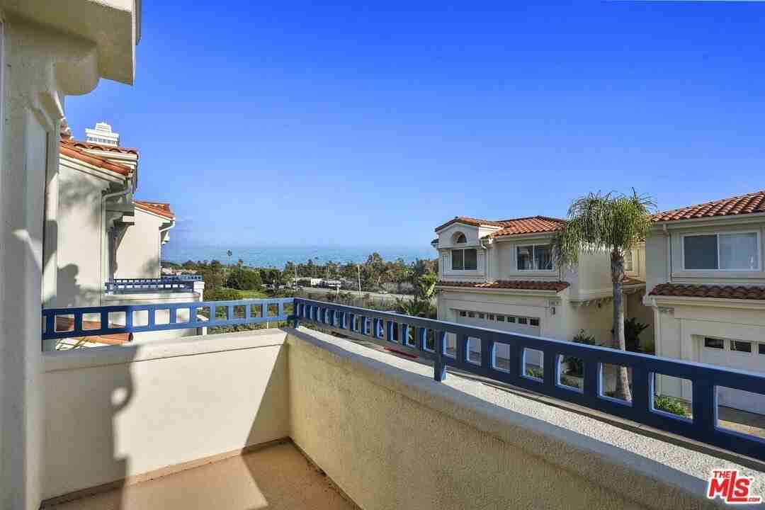 6457 Zuma View Pl Unit 139 - Photo 4 of 30