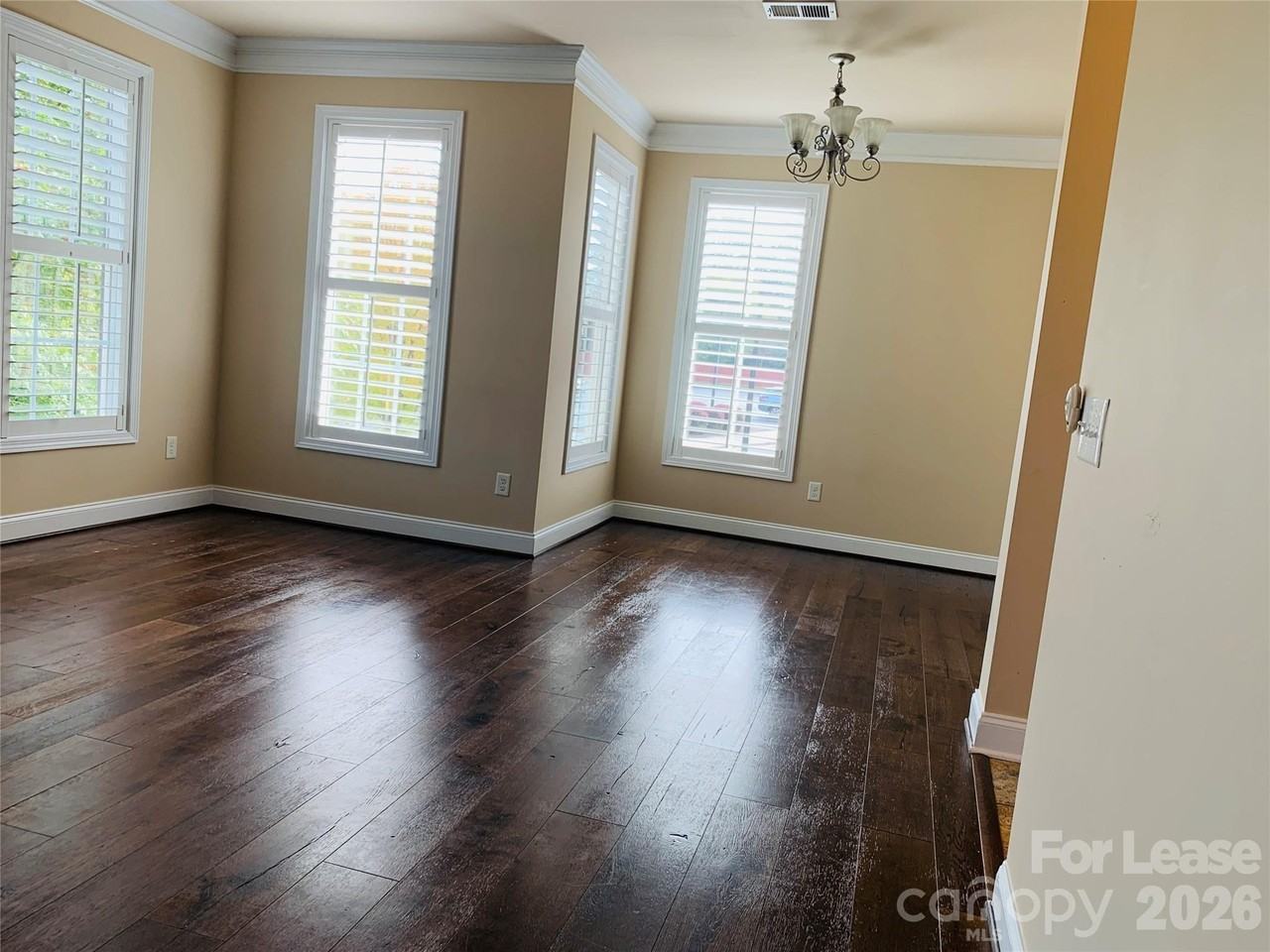 11058 Cedar Walk Ln - Photo 2 of 12