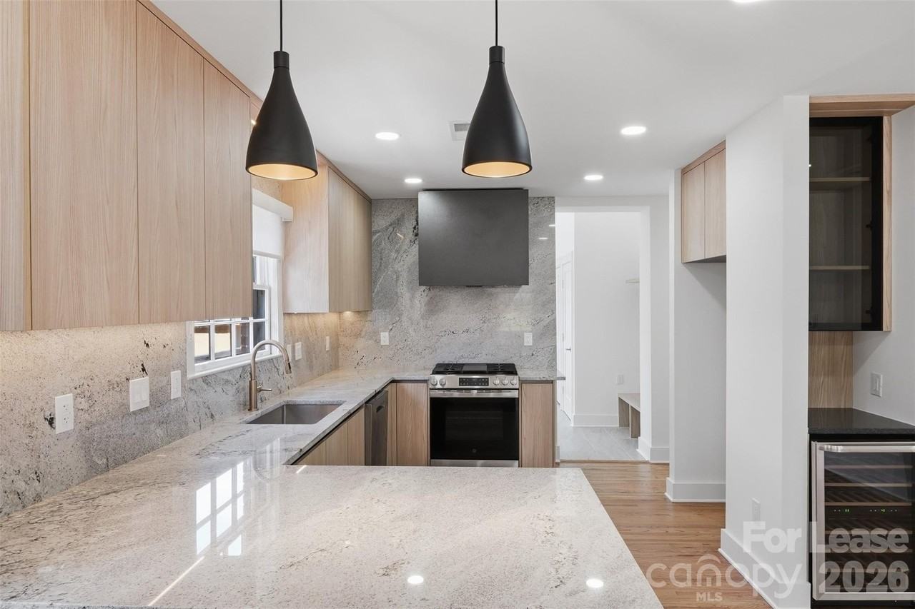 1838 Merriman Ave - Photo 6 of 34