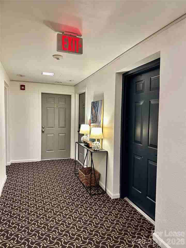 229 N Poplar St Apt 29 - Photo 4 of 21