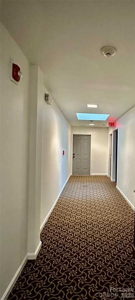 229 N Poplar St Apt 29 - Photo 5 of 21