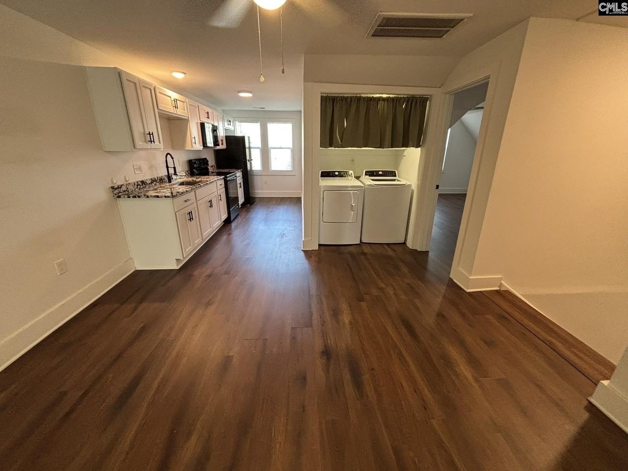 329 S Saluda Ave - Photo 4 of 17