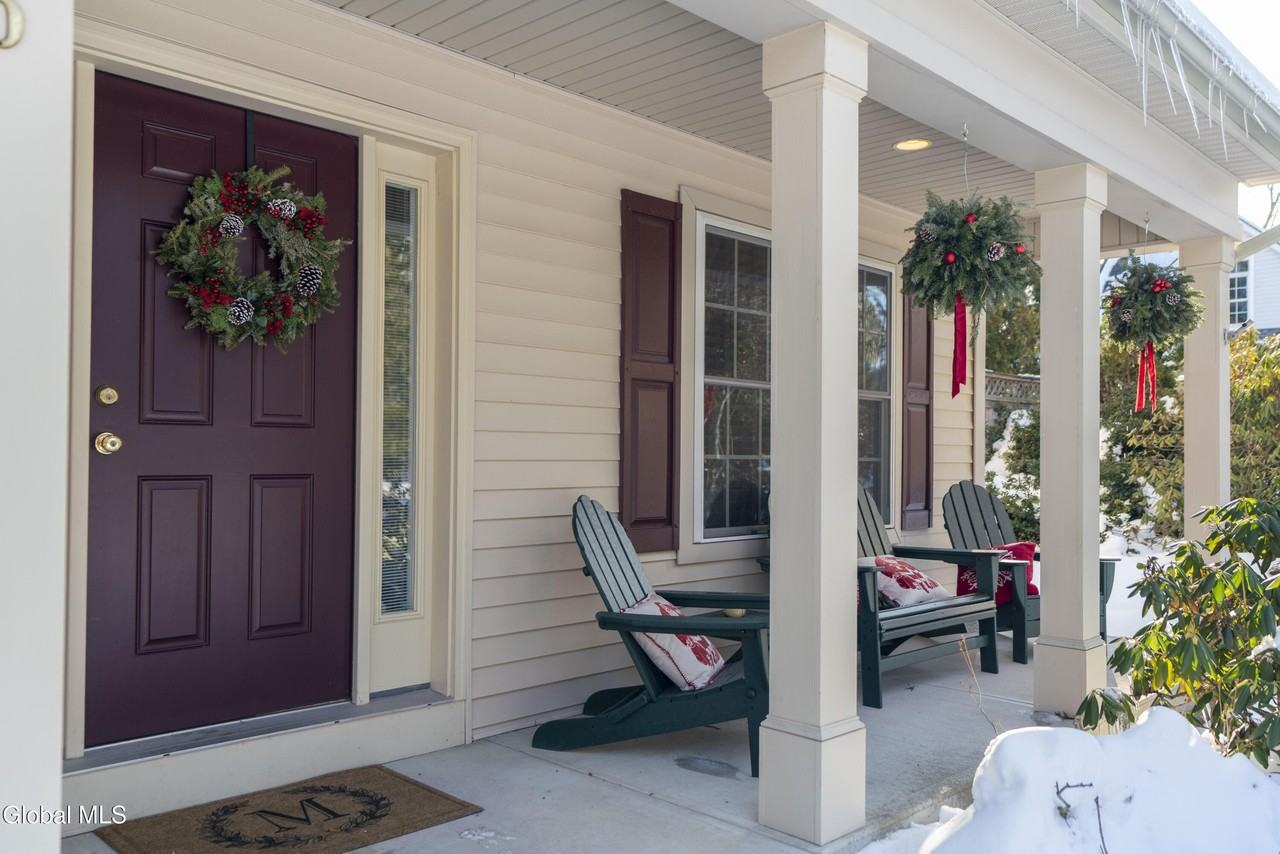 6 Bradford Dr - Photo 7 of 42