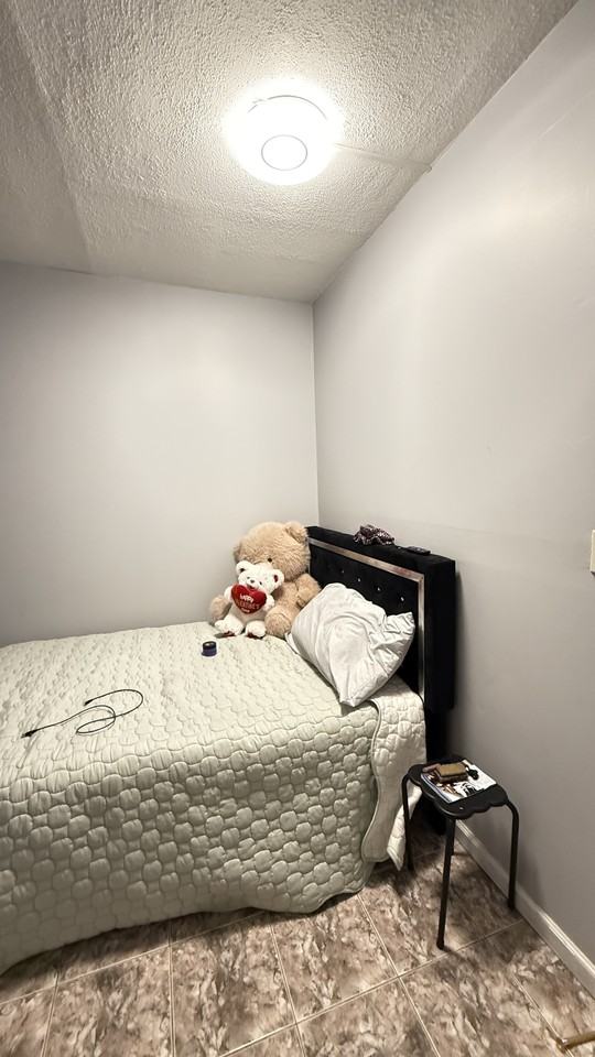 279 Ontario St #1 - Photo 3 of 16