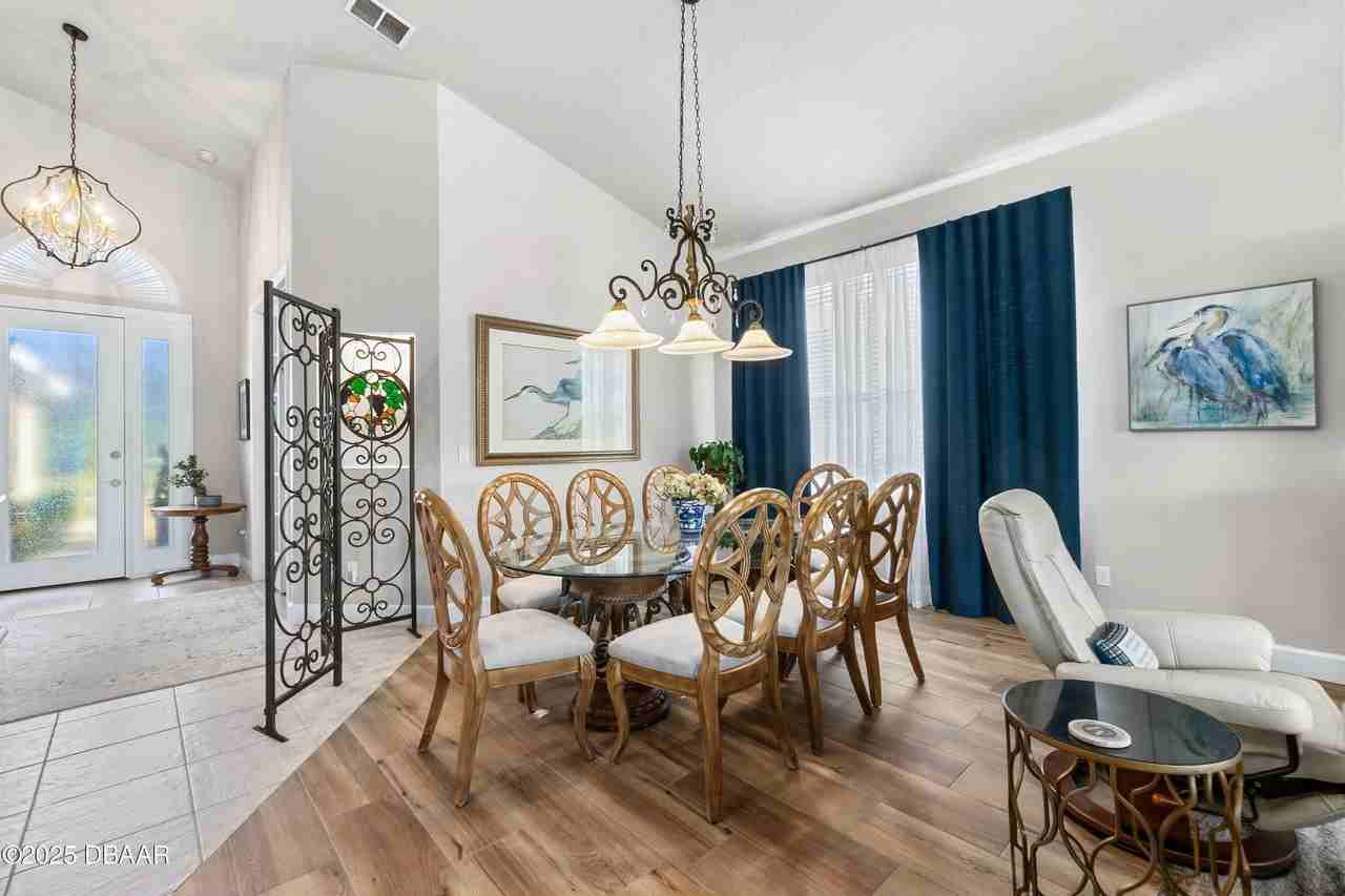 1234 Crown Pointe Ln - Photo 3 of 17