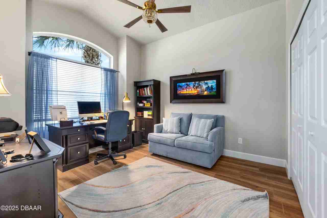 1234 Crown Pointe Ln - Photo 4 of 17