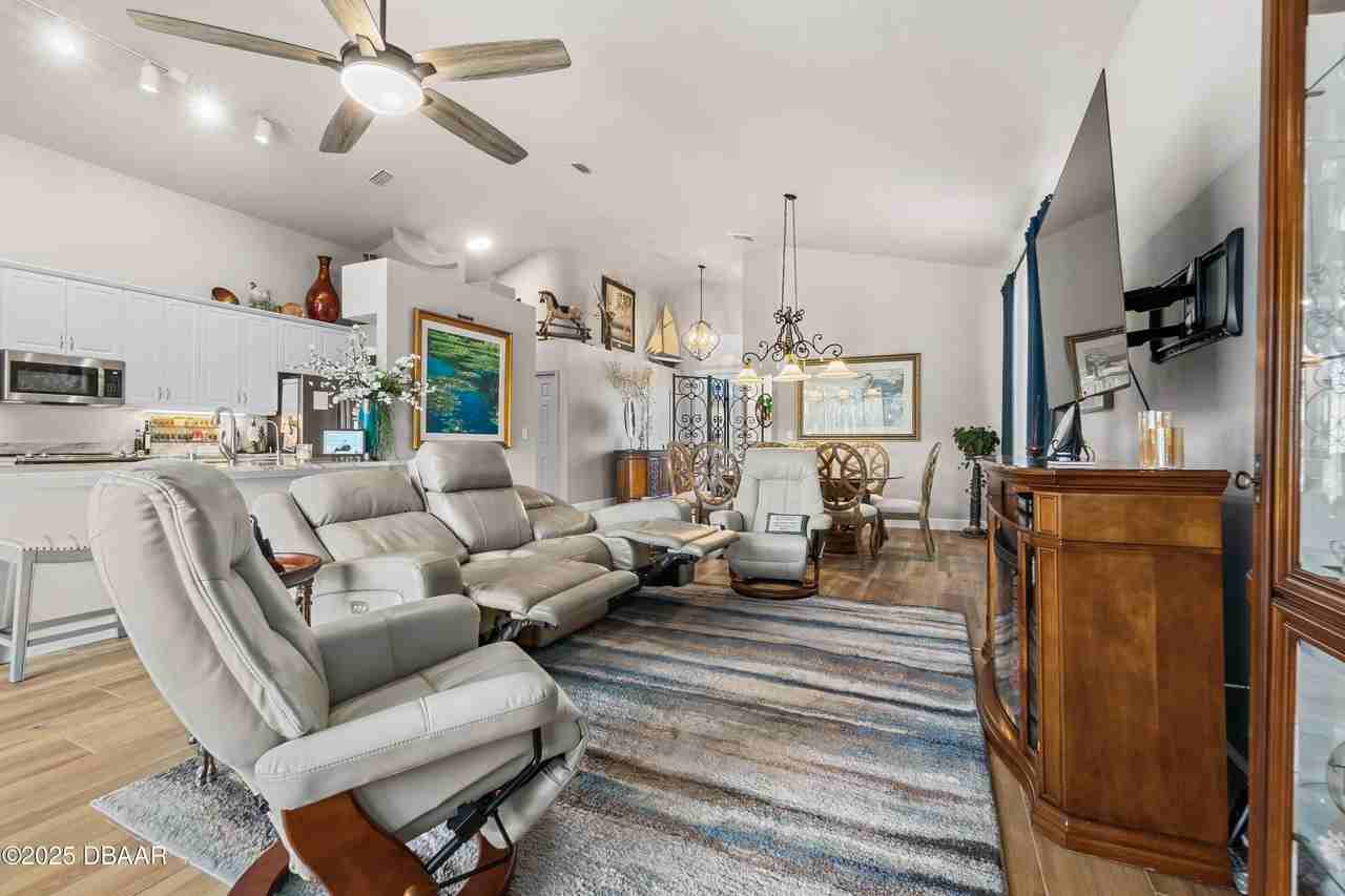 1234 Crown Pointe Ln - Photo 6 of 17