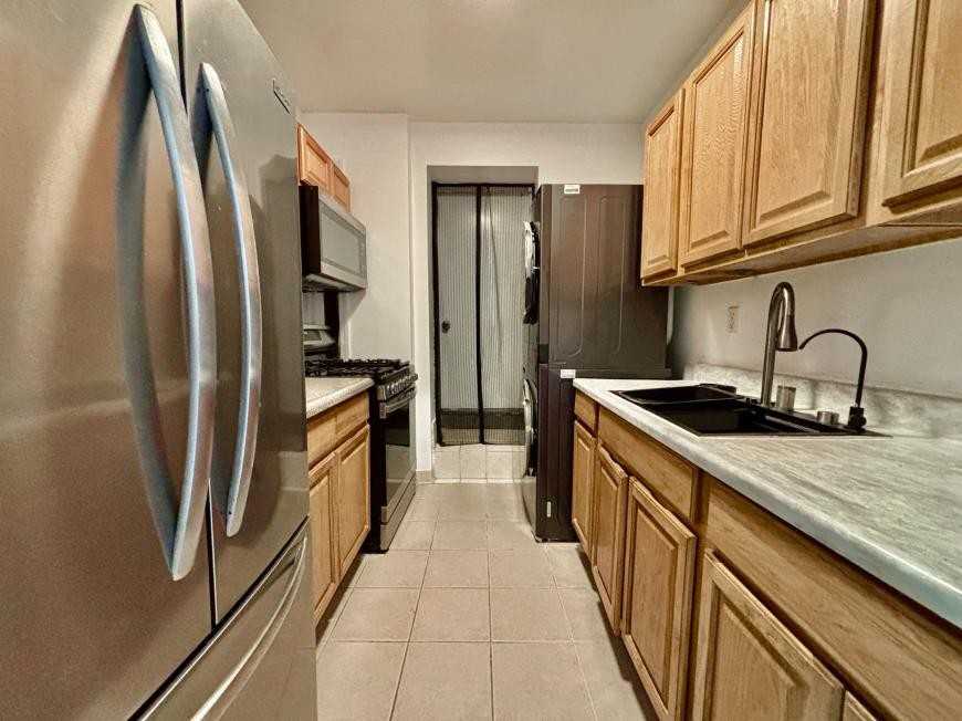 3405 Broadway - Photo 5 of 10