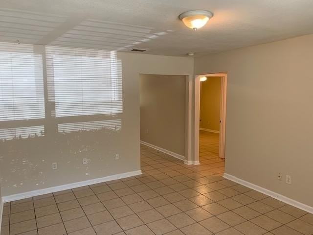 623 Crestview Ave - Photo 5 of 8