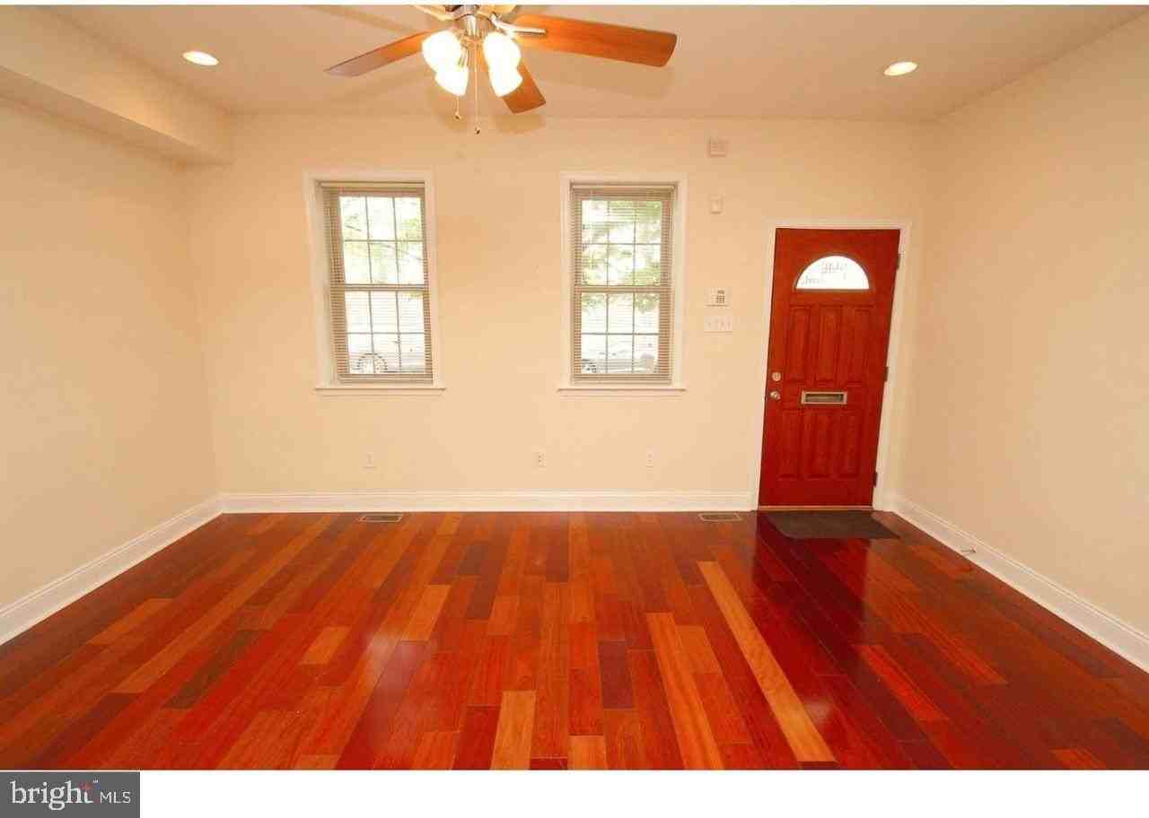 1224 Germantown Ave - Photo 2 of 19