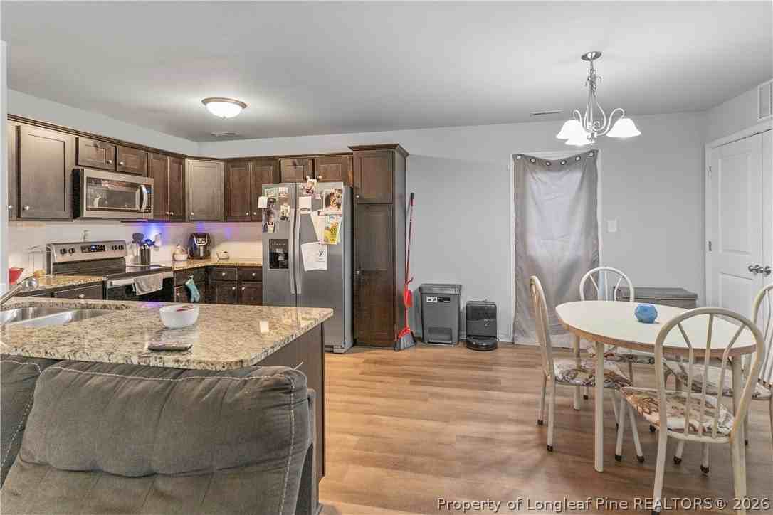 140 Dennings Farm Ln - Photo 5 of 23