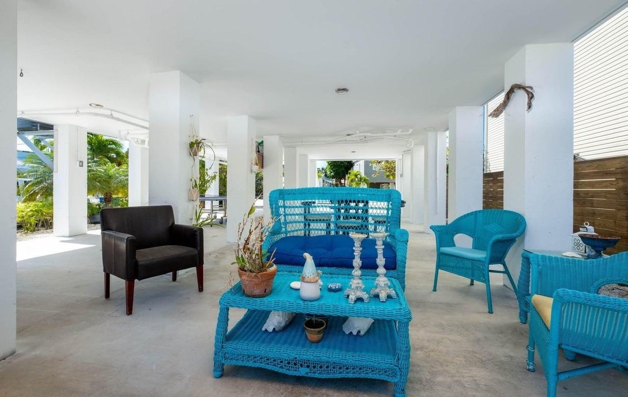 142 Airstream Ln - Photo 3 of 20