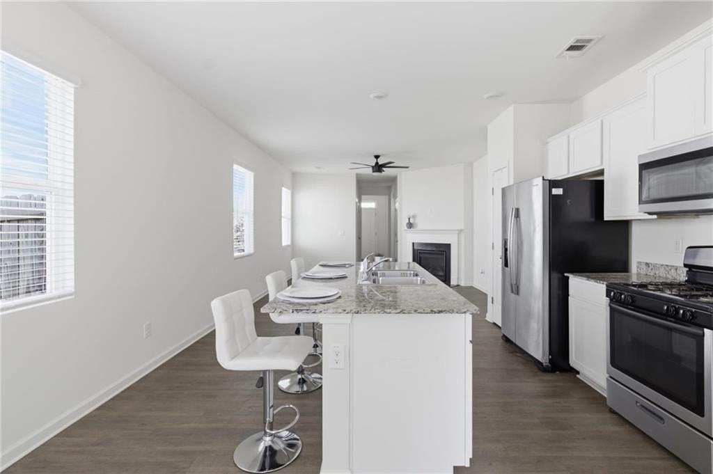 5515 Foxglove Way - Photo 3 of 18