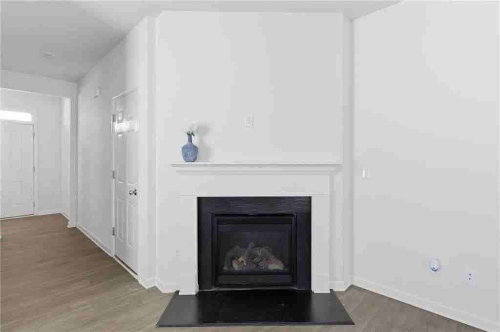 5515 Foxglove Way - Photo 7 of 18