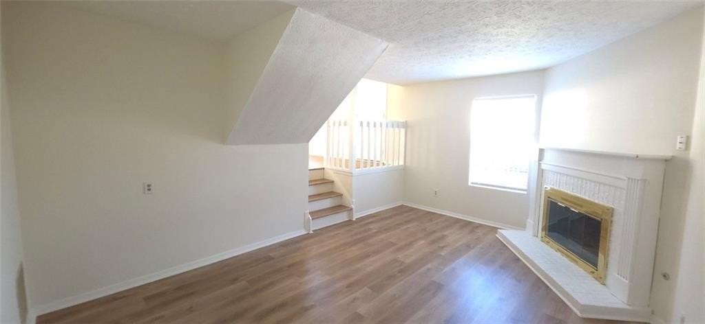 330 Knoll Ridge Ct - Photo 3 of 16