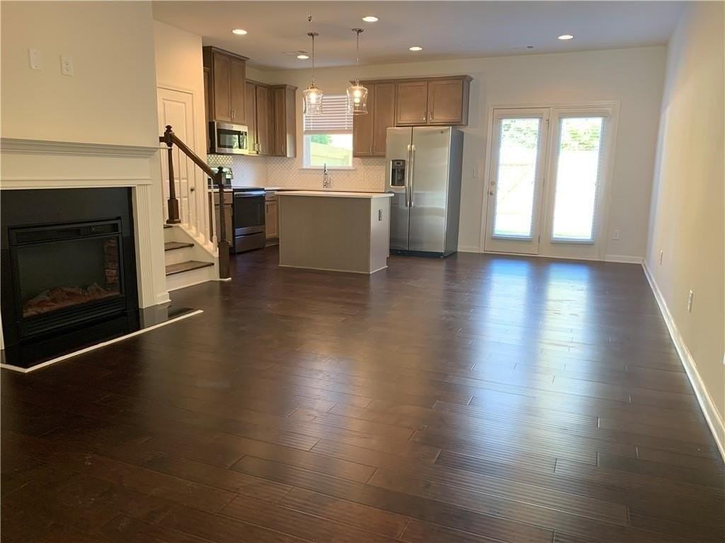 4908 Longview Walk - Photo 2 of 29