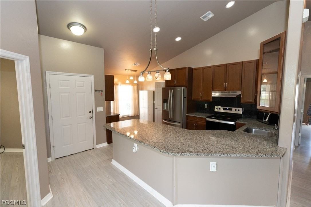 7500 Cameron Cir - Photo 4 of 21