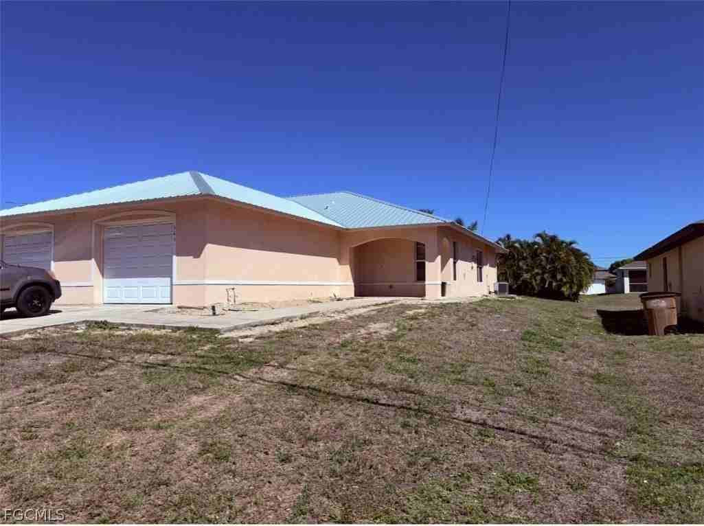 541 Hancock Bridge Pkwy - Photo 2 of 15