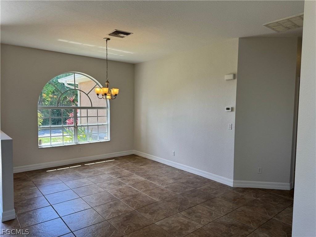 3800 20th St W - Photo 7 of 31