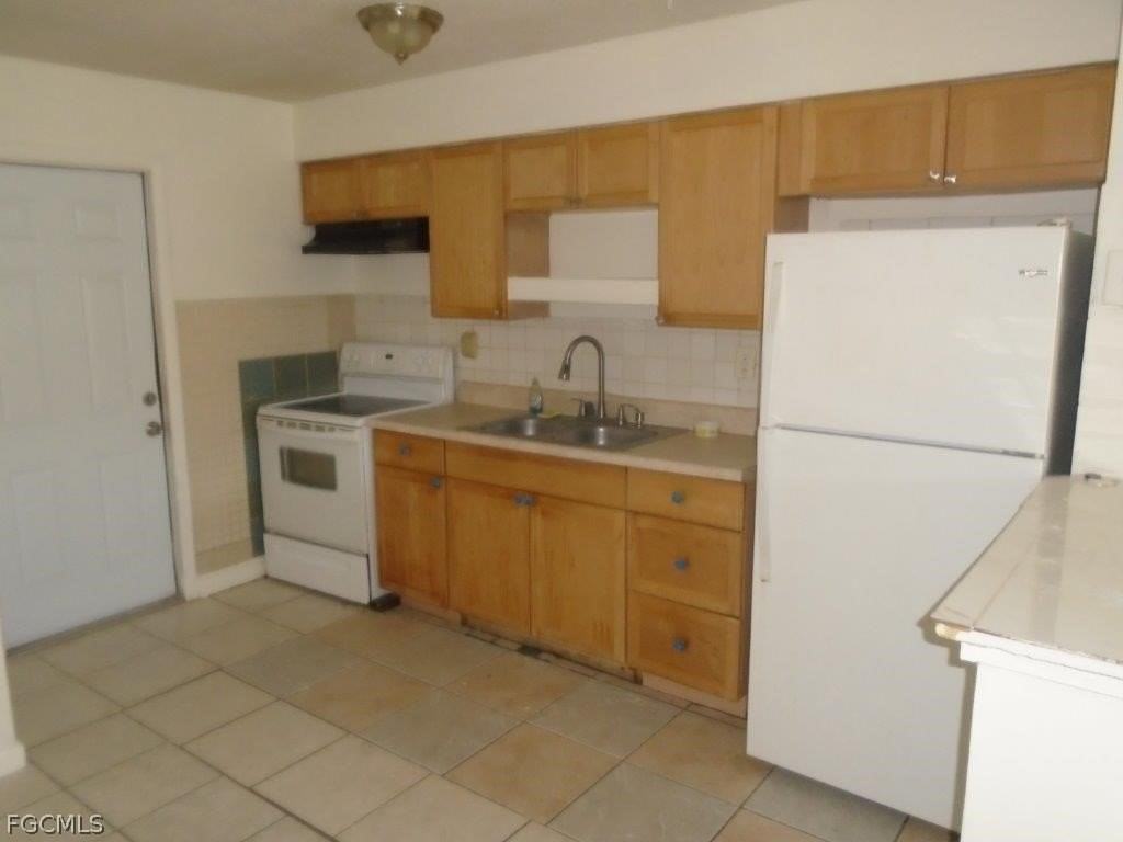 5522 2nd Ave - Photo 4 of 7