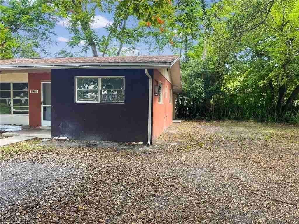 1881 Edison Ave - Photo 2 of 16