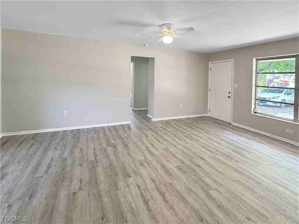 1881 Edison Ave - Photo 4 of 16