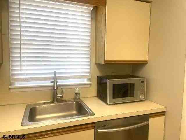 9401 Winchester Ave #2ndFL - Photo 7 of 17