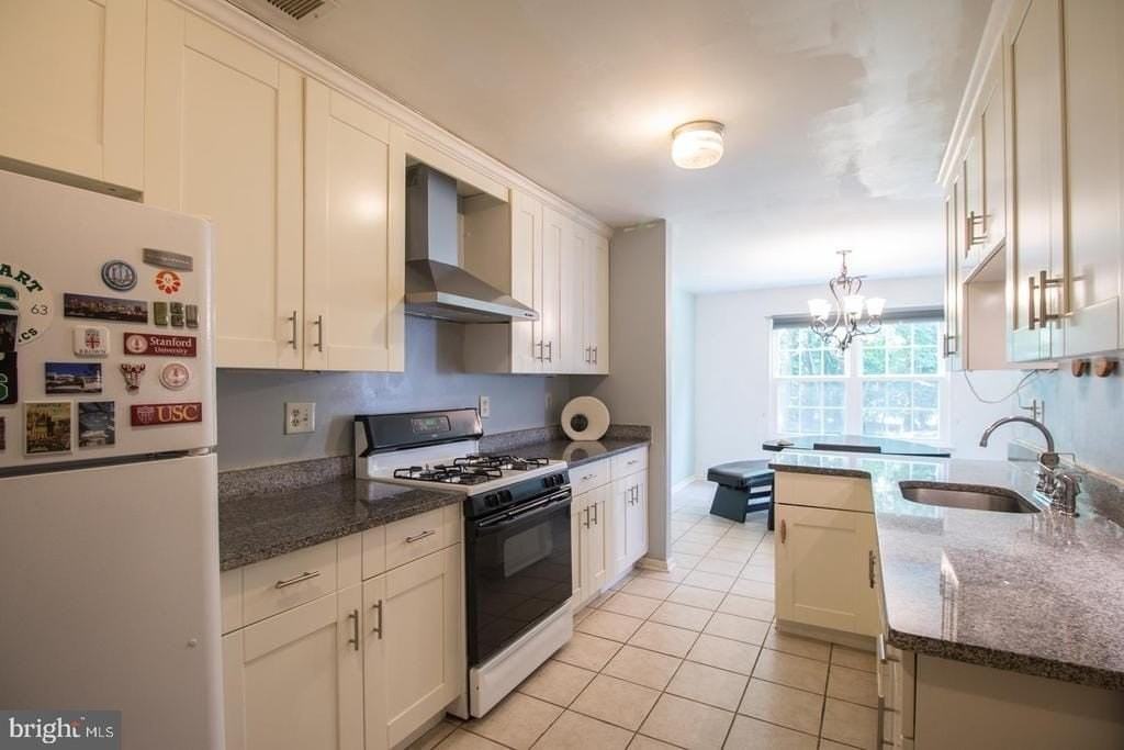 15--B ANDOVER CIRCLE #B - Photo 5 of 14