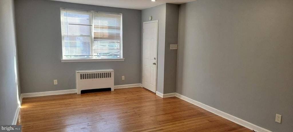 307 E Clarkson Ave #1stFL - Photo 3 of 7