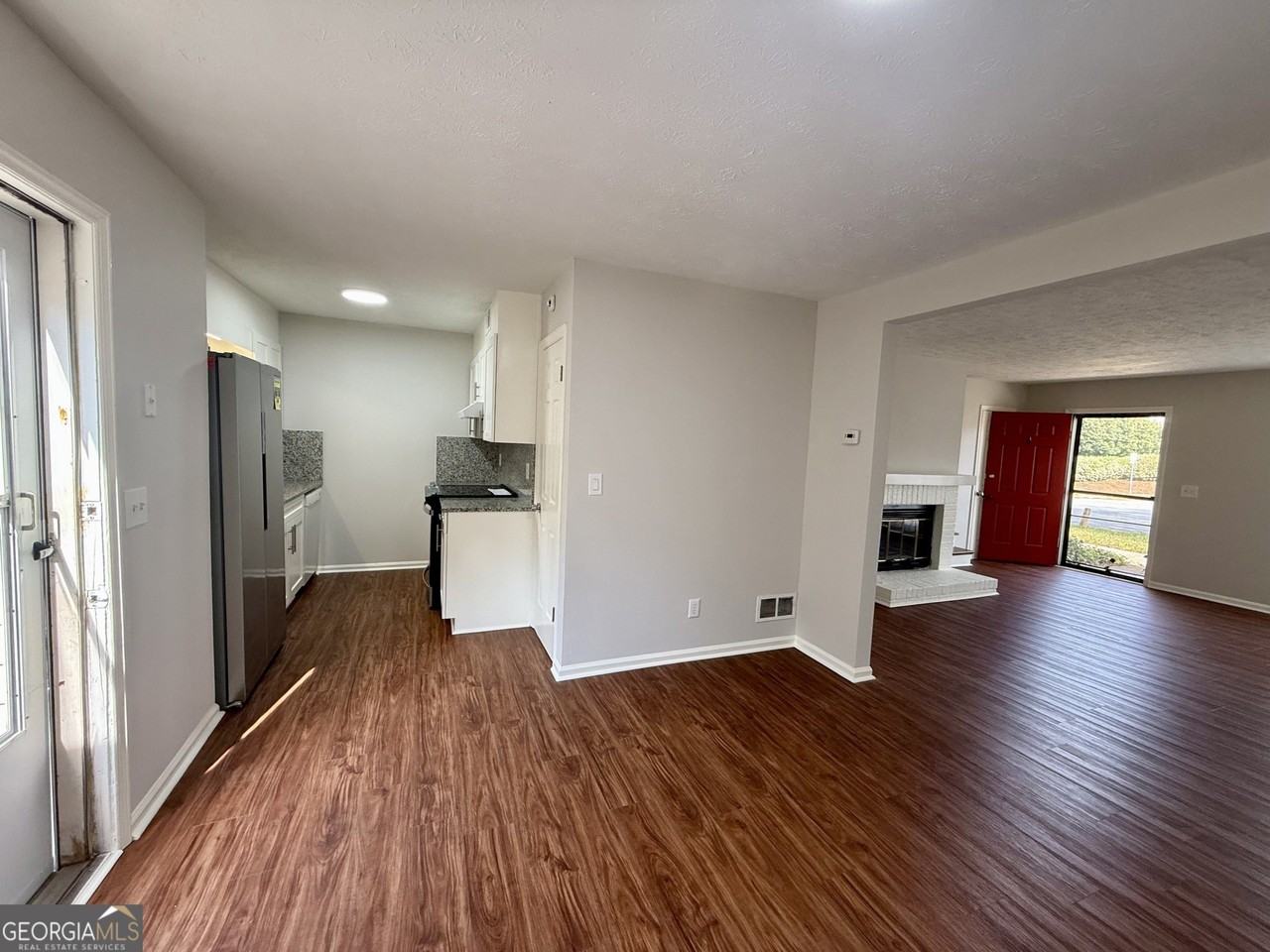 151 Old Ferry Way - Photo 6 of 28