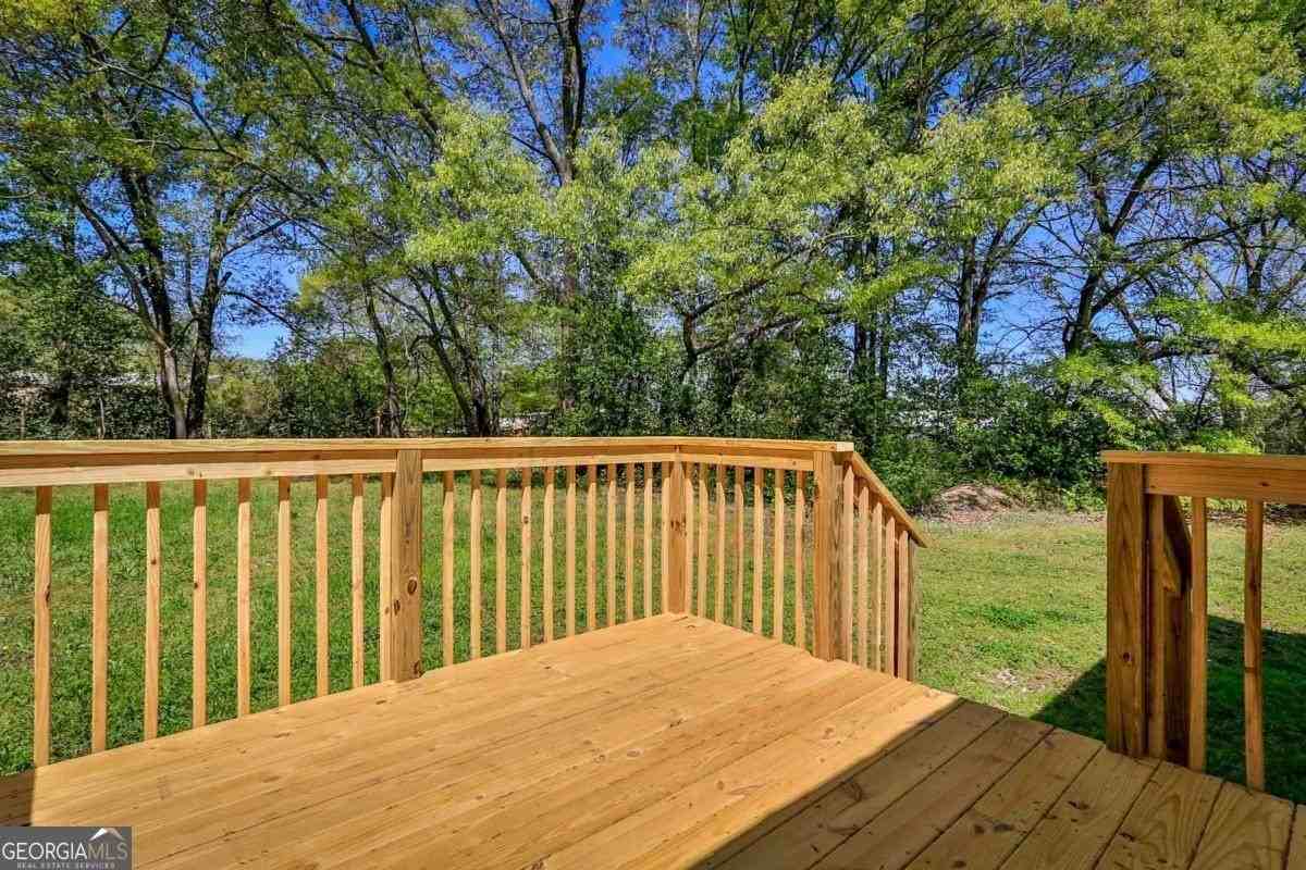 680 North Ave - Photo 5 of 20