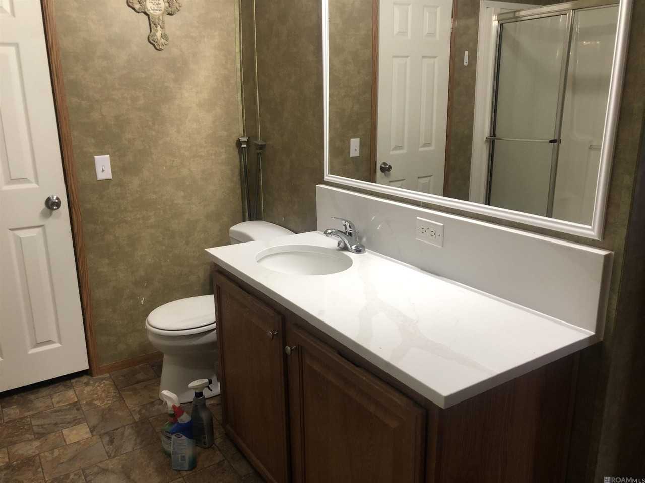 10517 Savoy Rd - Photo 5 of 18