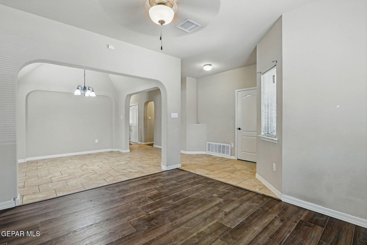 14329 Owl Point Ave - Photo 5 of 47