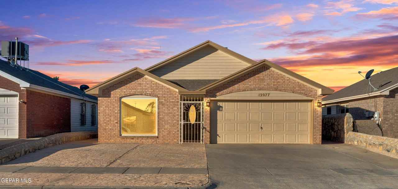 12077 Castle Keep Cir - Photo 2 of 40