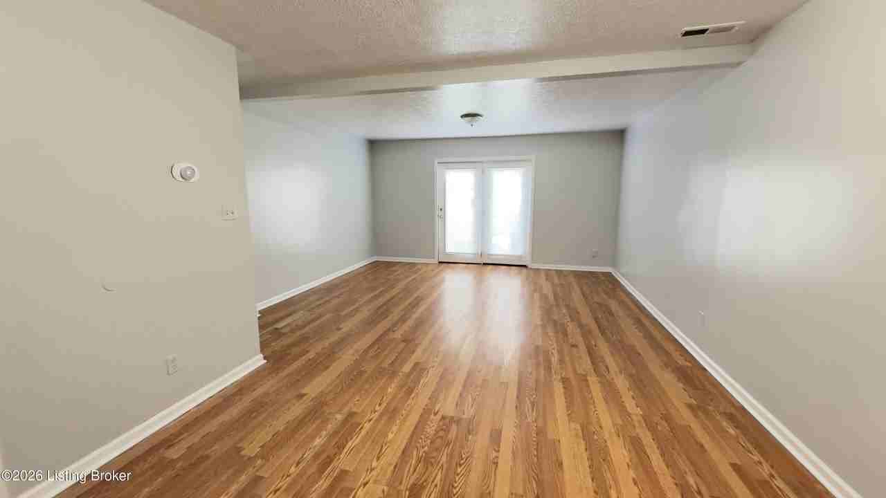 729 E Court Ave - Photo 2 of 10