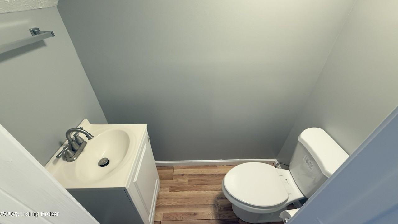 729 E Court Ave - Photo 5 of 10