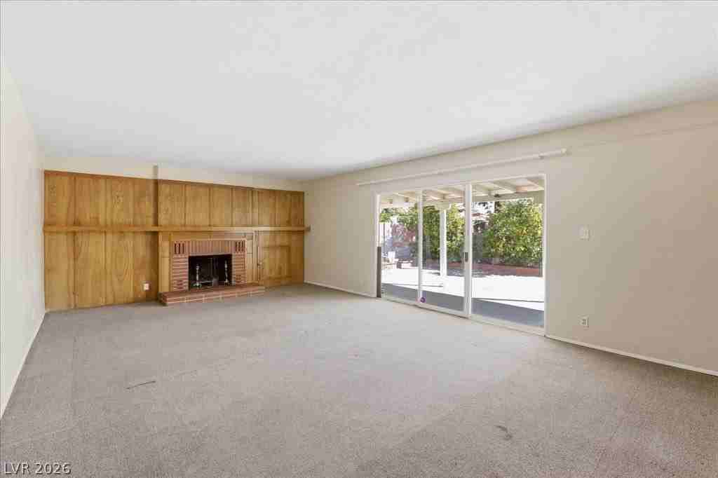 1709 S 14th St - Photo 6 of 15